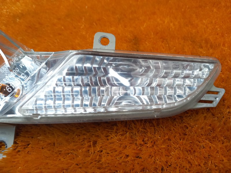 Поворотник, 1800 рублей, Красноярск