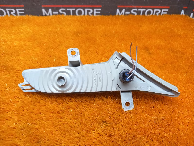 Поворотник, 1800 рублей, Красноярск