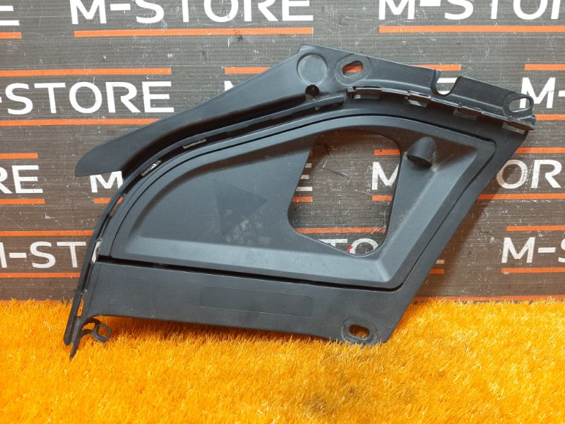 Накладка замка капота, 670 рублей, Красноярск