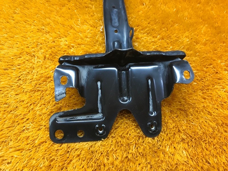 Кронштейн замка капота, 340 рублей, Красноярск