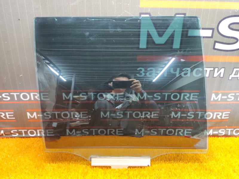 Стекло боковое, 670 рублей, Красноярск