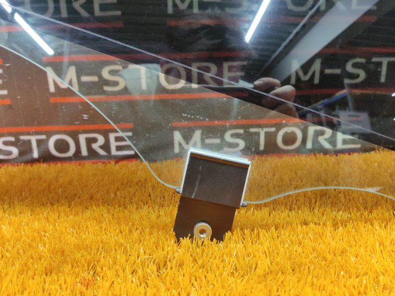 Стекло боковое, 2000 рублей, Красноярск