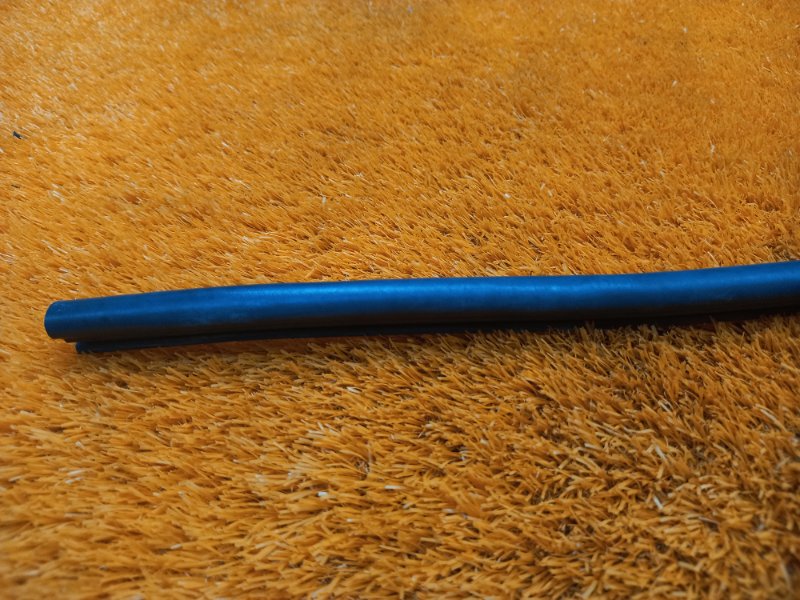 Уплотнитель капота, 380 рублей, Красноярск