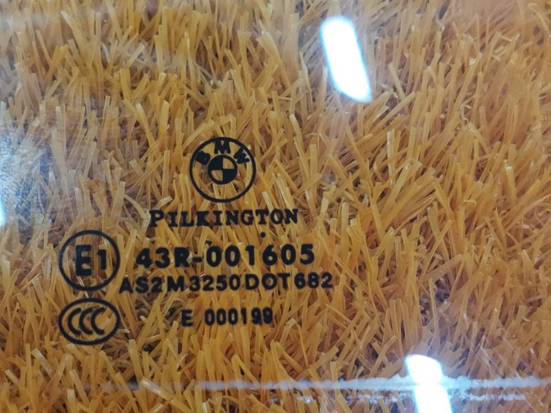 Стекло боковое, 850 рублей, Красноярск