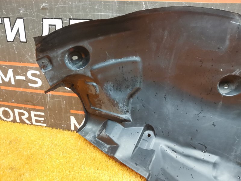 подкрылок, 1200 рублей, Красноярск