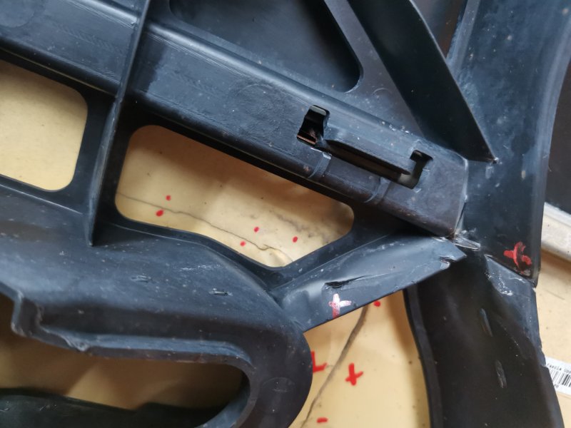 бампер, 9000 рублей, Красноярск