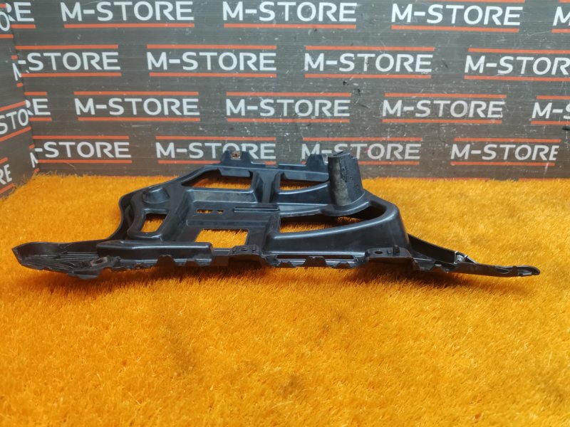 крепление бампера, 500 рублей, Красноярск