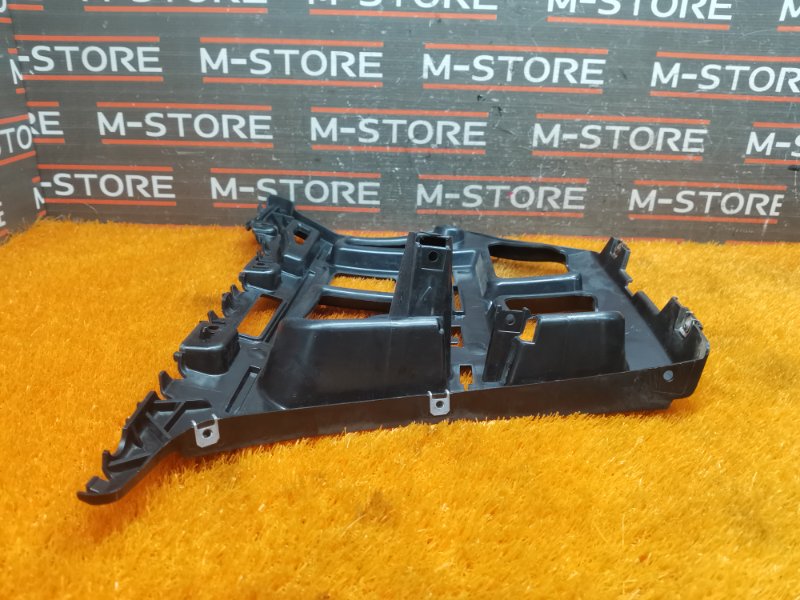 крепление бампера, 500 рублей, Красноярск