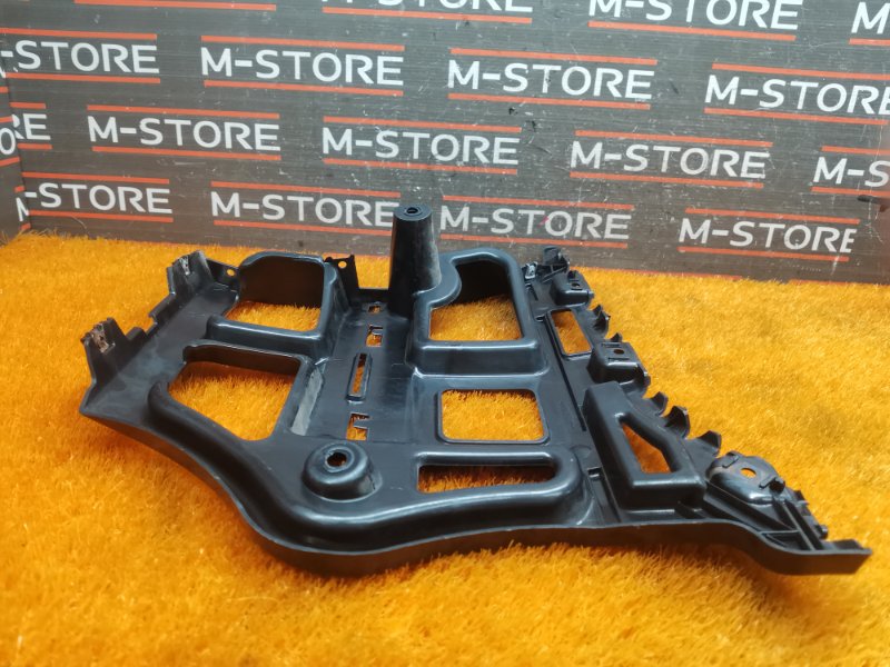 крепление бампера, 500 рублей, Красноярск