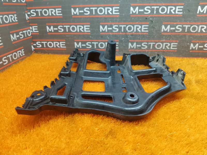 крепление бампера, 500 рублей, Красноярск