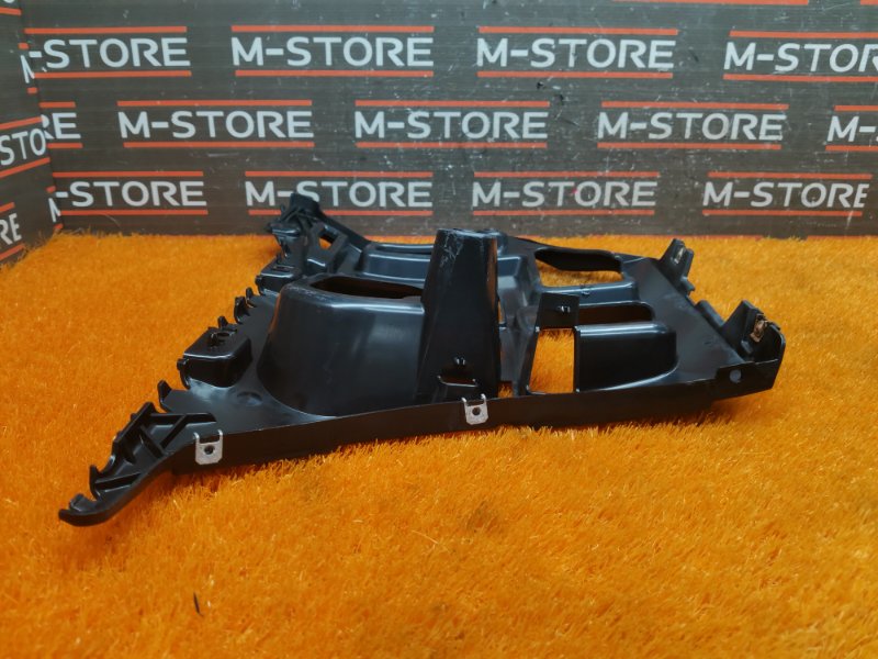 крепление бампера, 450 рублей, Красноярск