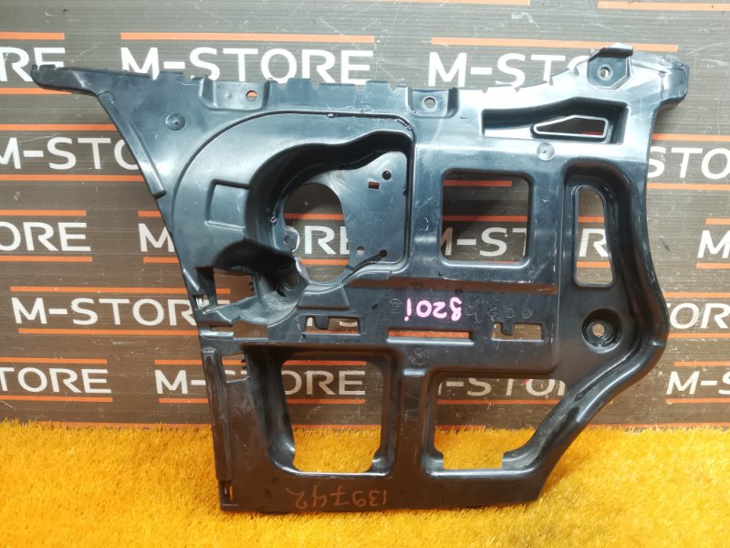 крепление бампера, 450 рублей, Красноярск