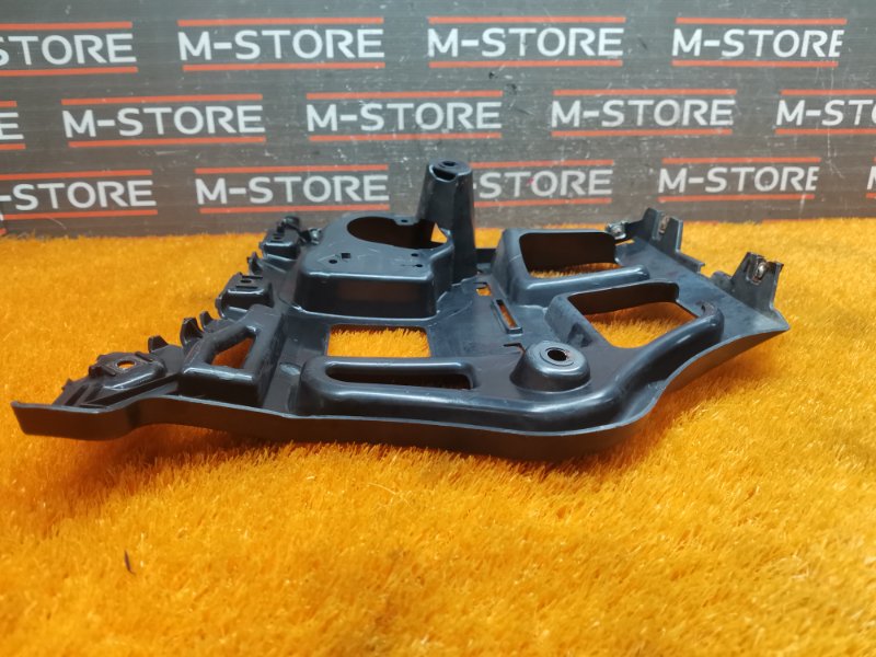 крепление бампера, 450 рублей, Красноярск