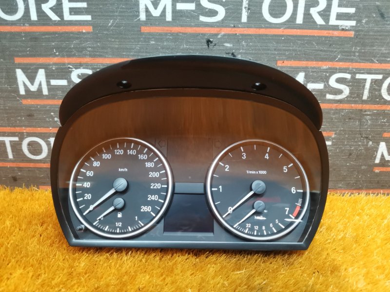 щиток приборов, 1000 рублей, Красноярск