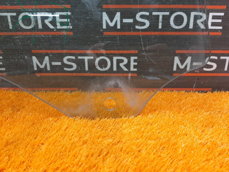 Стекло боковое, 3000 рублей, Красноярск