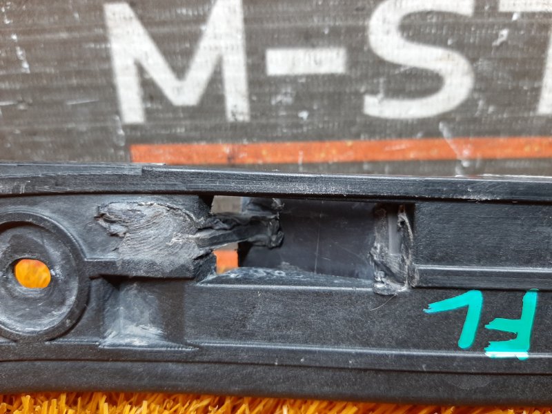 крепление бампера, 1500 рублей, Красноярск