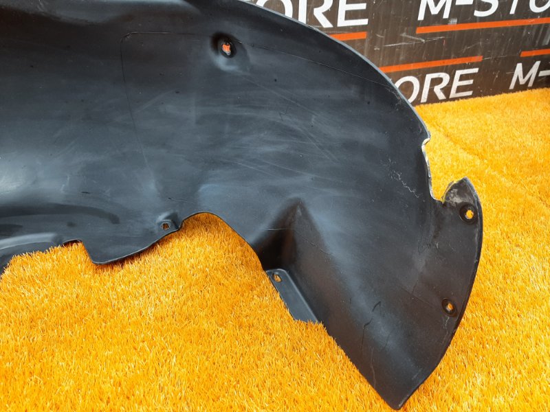 подкрылок, 700 рублей, Красноярск