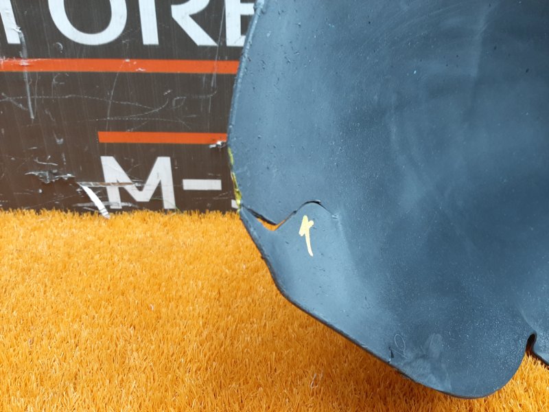 подкрылок, 700 рублей, Красноярск