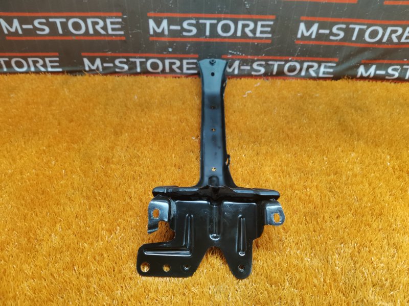 Кронштейн замка капота, 500 рублей, Красноярск