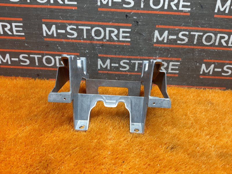 Кронштейн подлокотника, 500 рублей, Красноярск