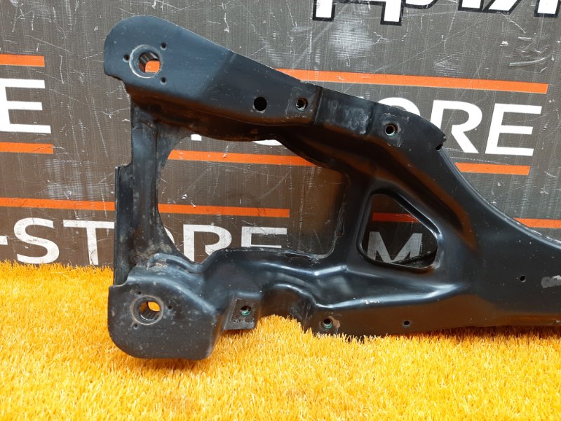 Балка поперечная (подрамник), 300 рублей, Красноярск