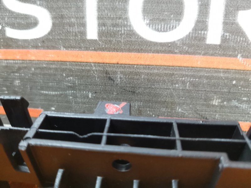 кронштейн пола багажника, 300 рублей, Красноярск