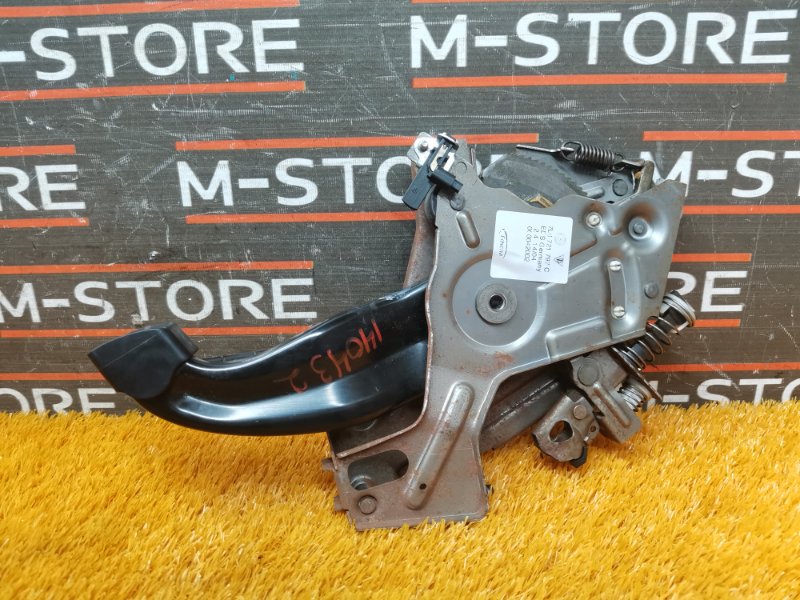 Педаль стояночного тормоза, 500 рублей, Красноярск