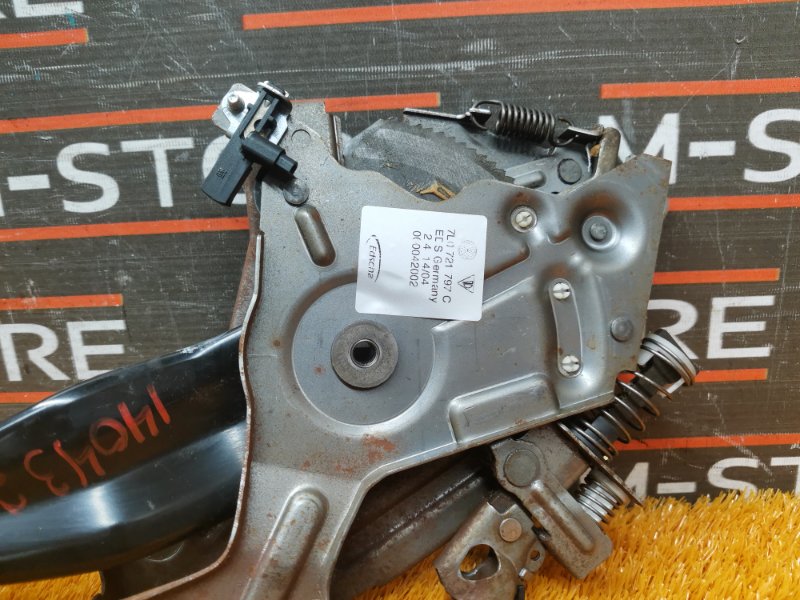 Педаль стояночного тормоза, 500 рублей, Красноярск