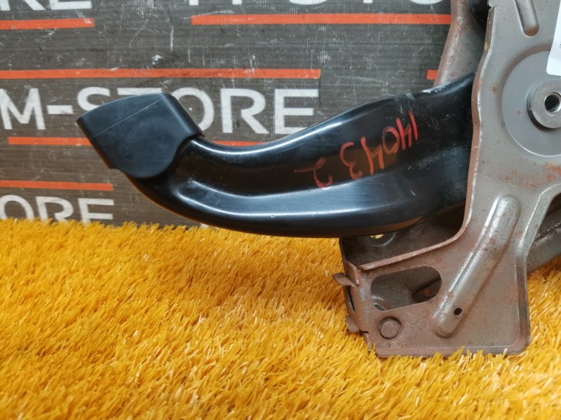 Педаль стояночного тормоза, 500 рублей, Красноярск