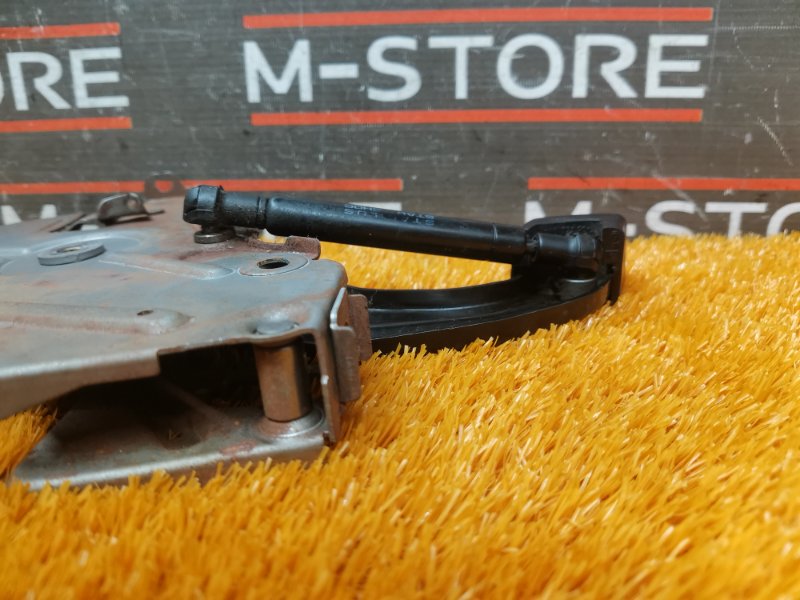 Педаль стояночного тормоза, 500 рублей, Красноярск