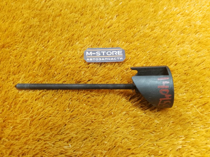 болт крепления запасного колеса, 300 рублей, Красноярск