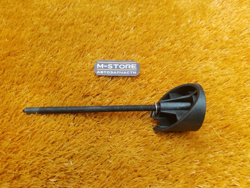 болт крепления запасного колеса, 300 рублей, Красноярск