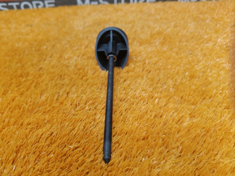 болт крепления запасного колеса, 300 рублей, Красноярск