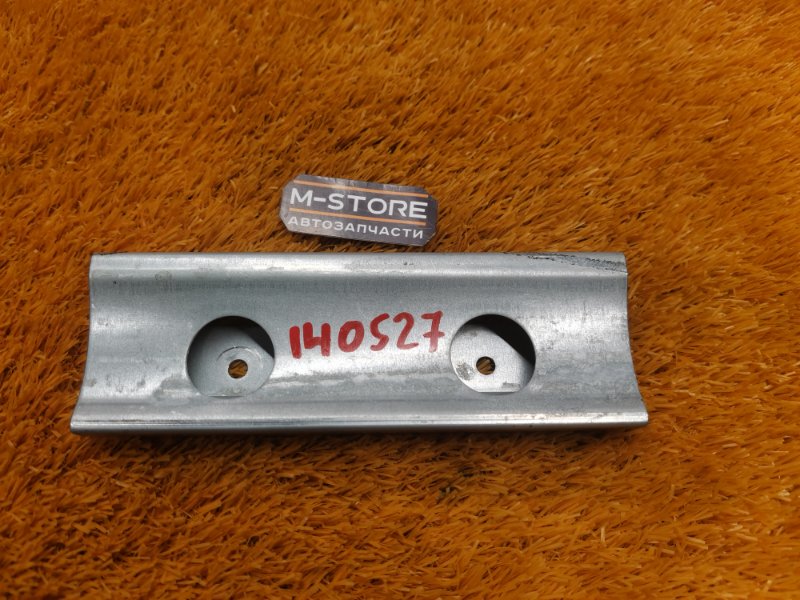 Кронштейн люка, 500 рублей, Красноярск