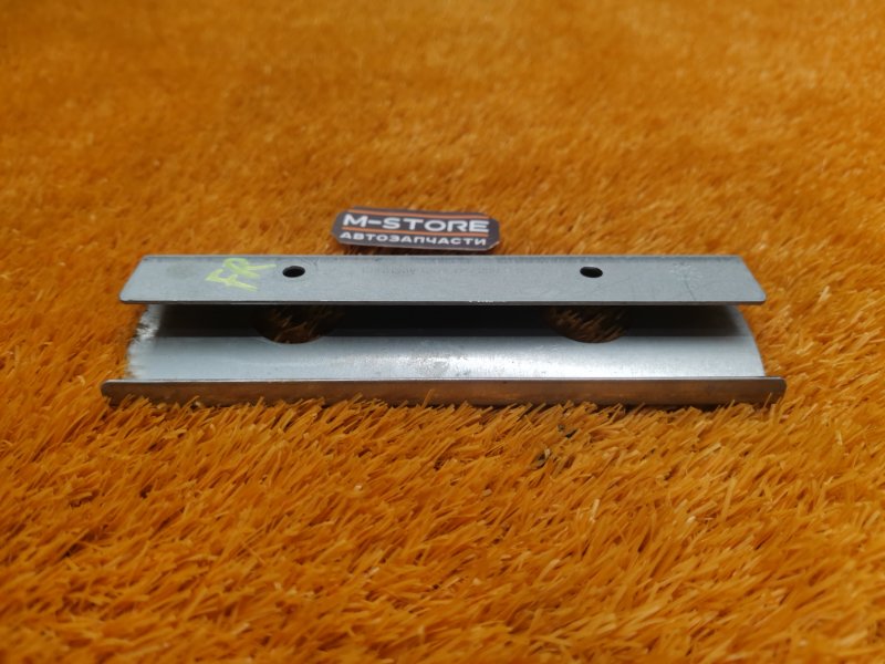 Кронштейн люка, 500 рублей, Красноярск