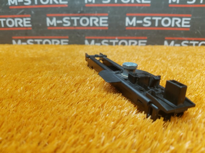 Механизм регулировки ремня безопасности, 400 рублей, Красноярск