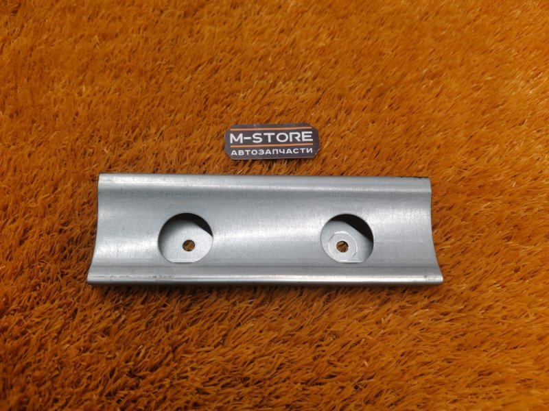 Кронштейн люка, 500 рублей, Красноярск