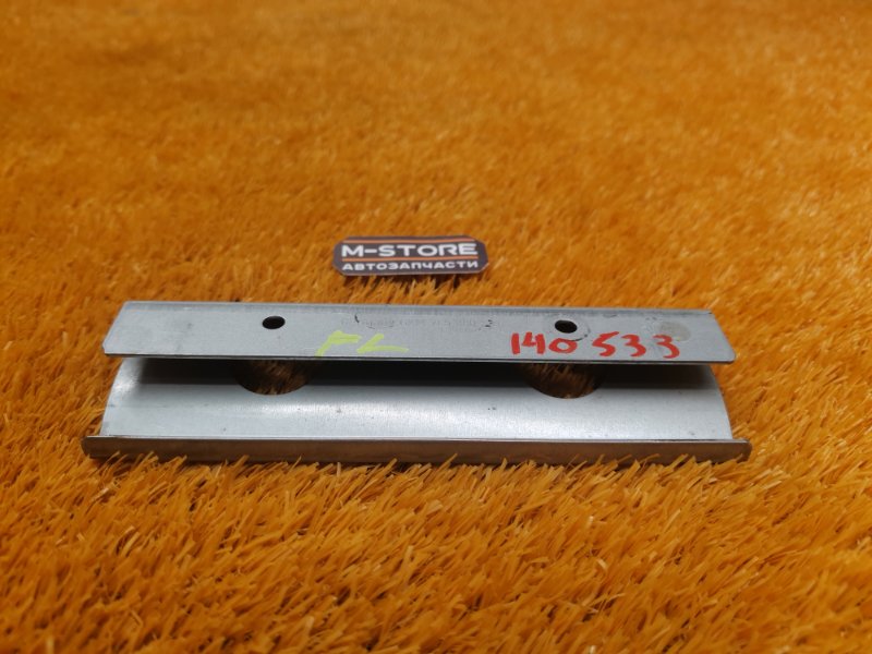 Кронштейн люка, 500 рублей, Красноярск