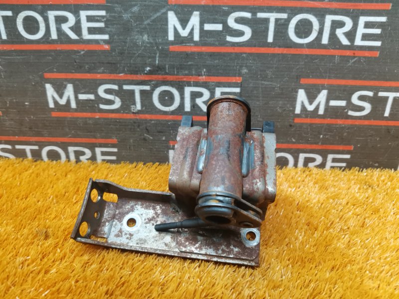 Кронштейн ручного тормоза, 500 рублей, Красноярск