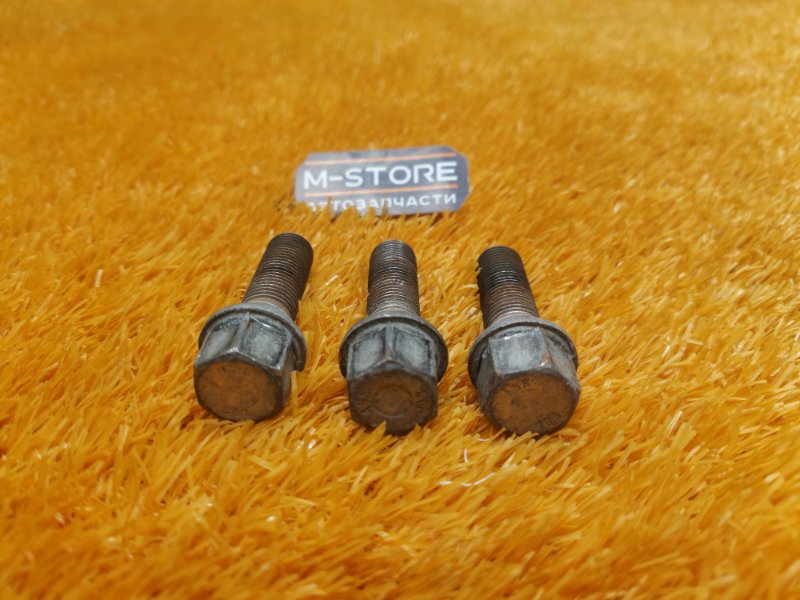 болт колесный, 300 рублей, Красноярск