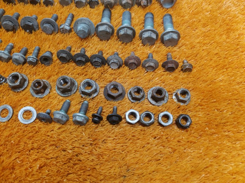 Болты и гайки передней подвески, 630 рублей, Красноярск