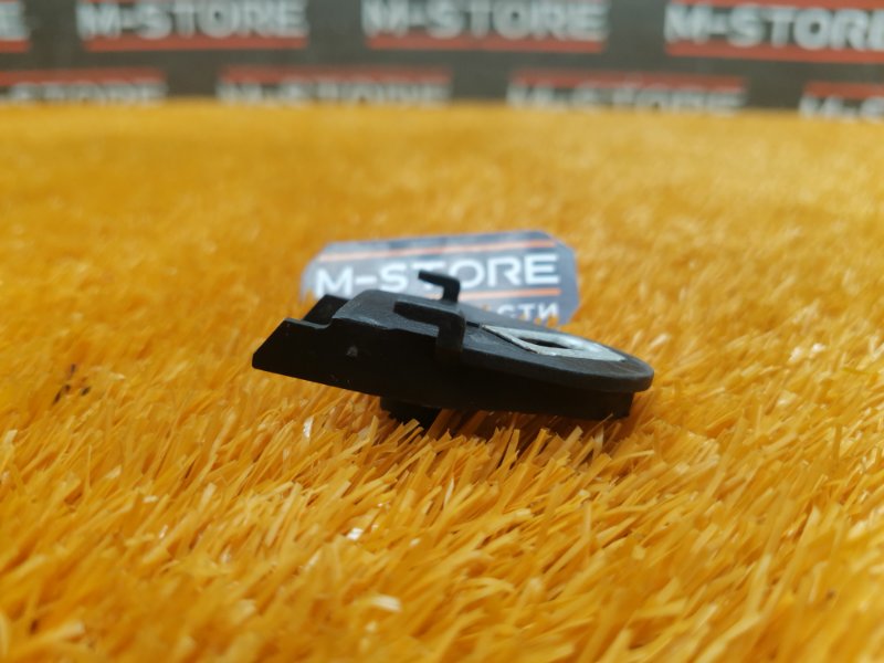 Кронштейн крышки двигателя, 300 рублей, Красноярск