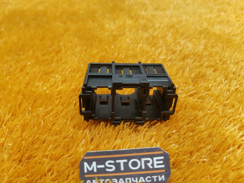 Кронштейн разъема, 200 рублей, Красноярск