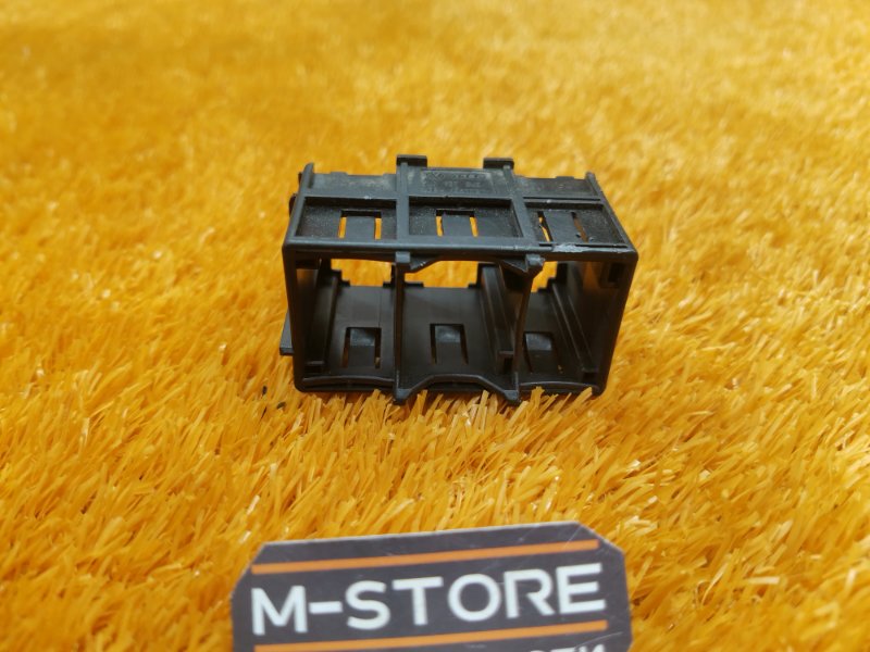 Кронштейн разъема, 200 рублей, Красноярск