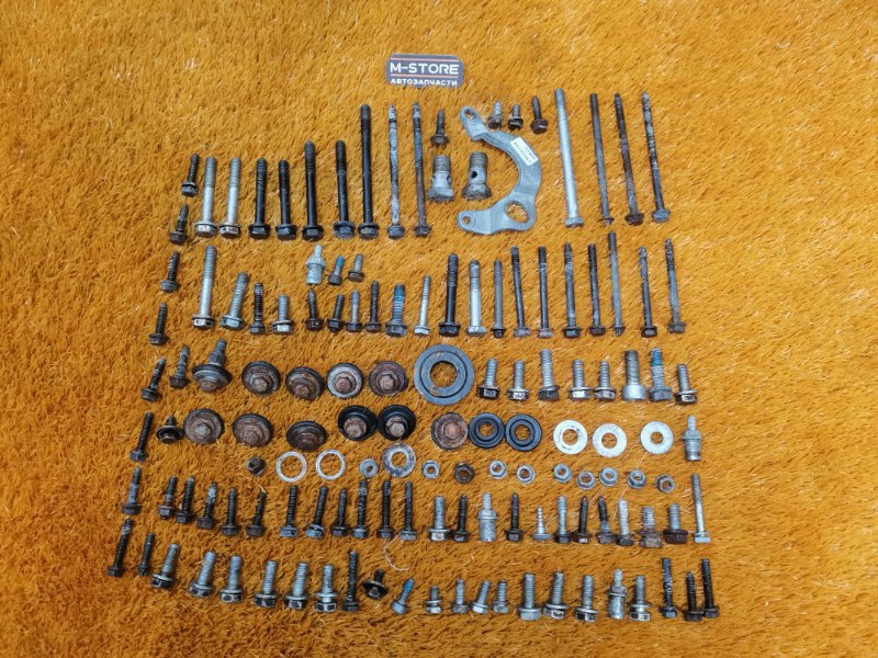 Болты и гайки ДВС, 930 рублей, Красноярск