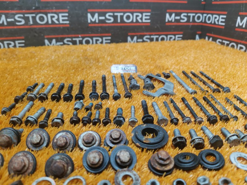 Болты и гайки ДВС, 930 рублей, Красноярск