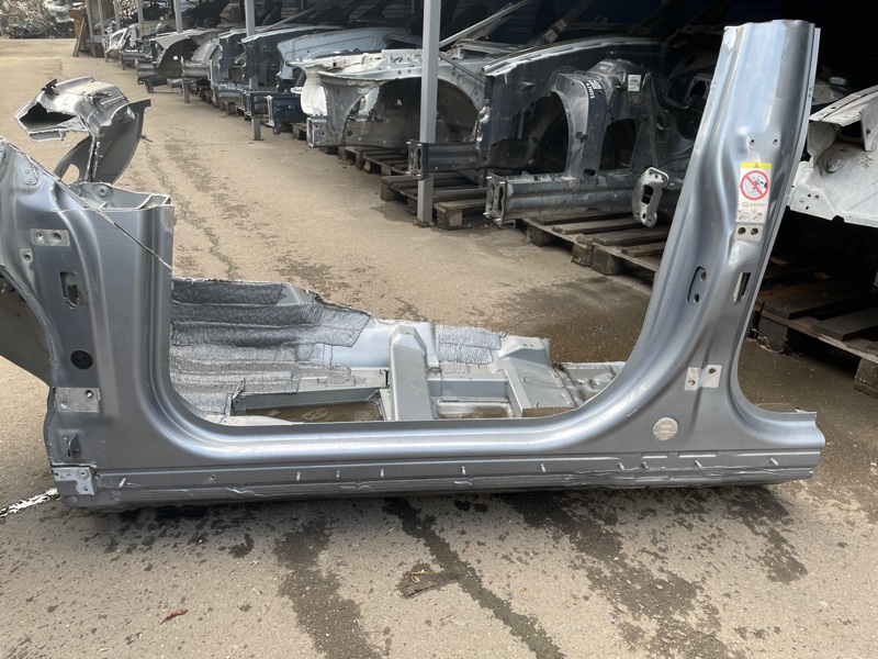 Порог кузовной, 4440 рублей, Красноярск