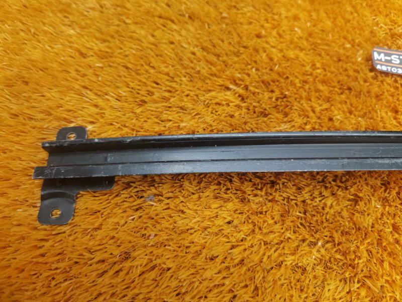 Направляющая стекла двери, 190 рублей, Красноярск