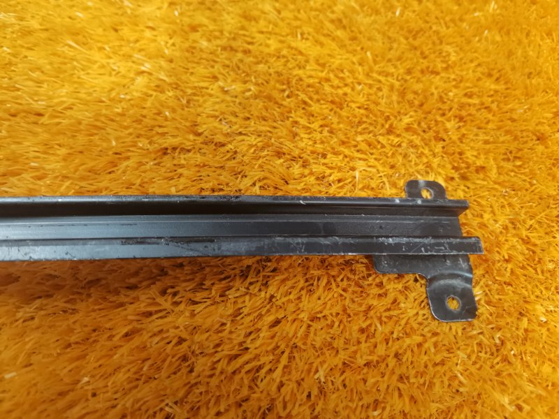 Направляющая стекла двери, 190 рублей, Красноярск