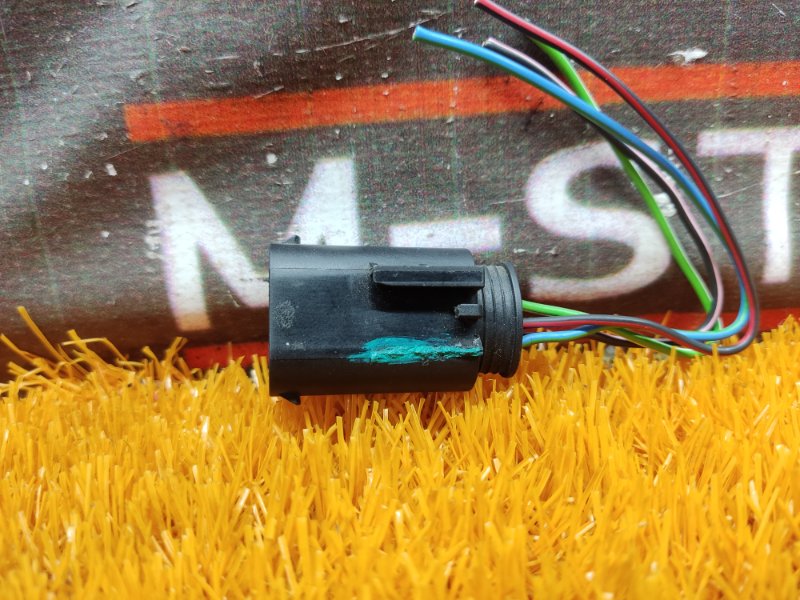 разъем, 100 рублей, Красноярск